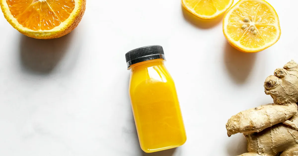 Homemade Ginger Lemon Detox Tea Recipe for Digestion